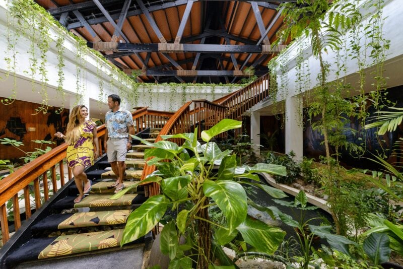 61509883 H1 The Warwick Fiji Foyer