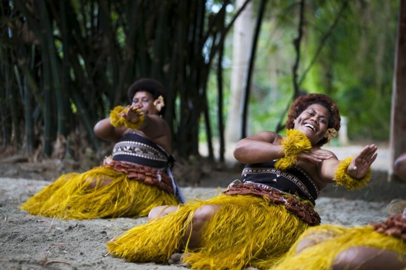 Women's meke dance at the Nadi Cultural Village